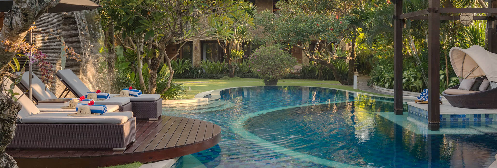 Villa Asta - Poolside